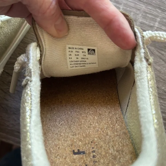 Reef Women's Lay Day Dawn Gold Sneakers - Picture 8 of 9